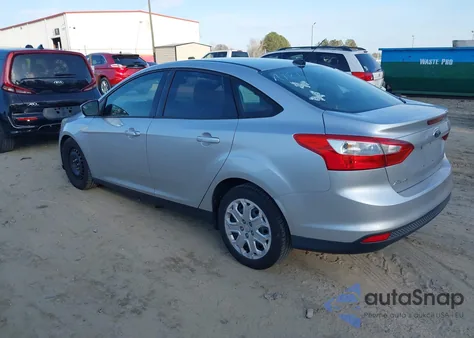 2012 Ford Focus Se z USA, uszkodzony, nr VIN 1FAHP3F20CL211751